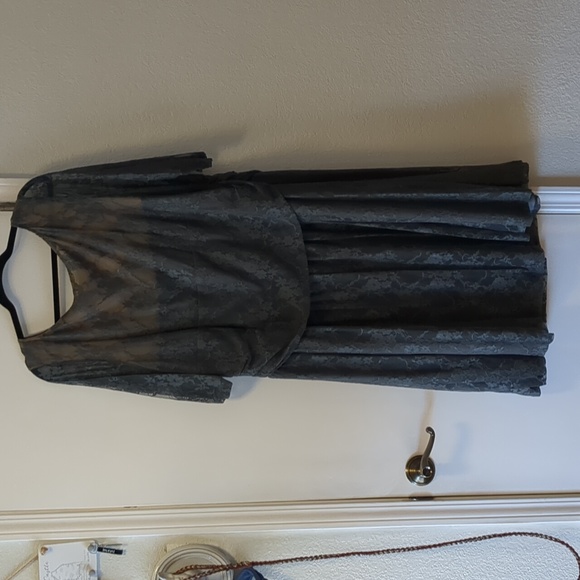 Kiyonna Luna Lace Dress - 4X - Picture 8 of 8